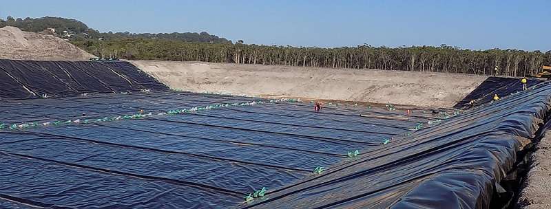 Composite Geomembrane for pond liners.jpg