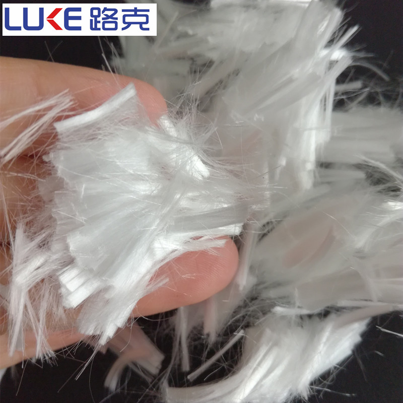 12mm polypropylene fiber mixed in concrete.jpg