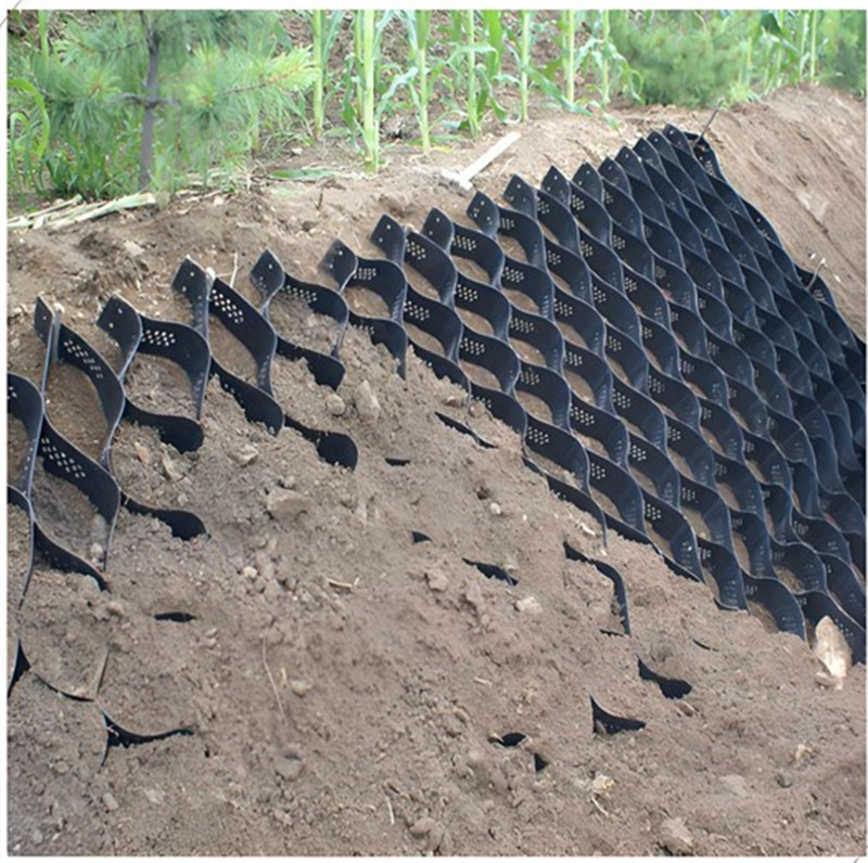 HDPE Geocell Slope Protetion.jpg